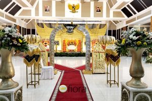 Dekorasi wedding adat minang lokasi auditorium universitas budi luhur ciledug