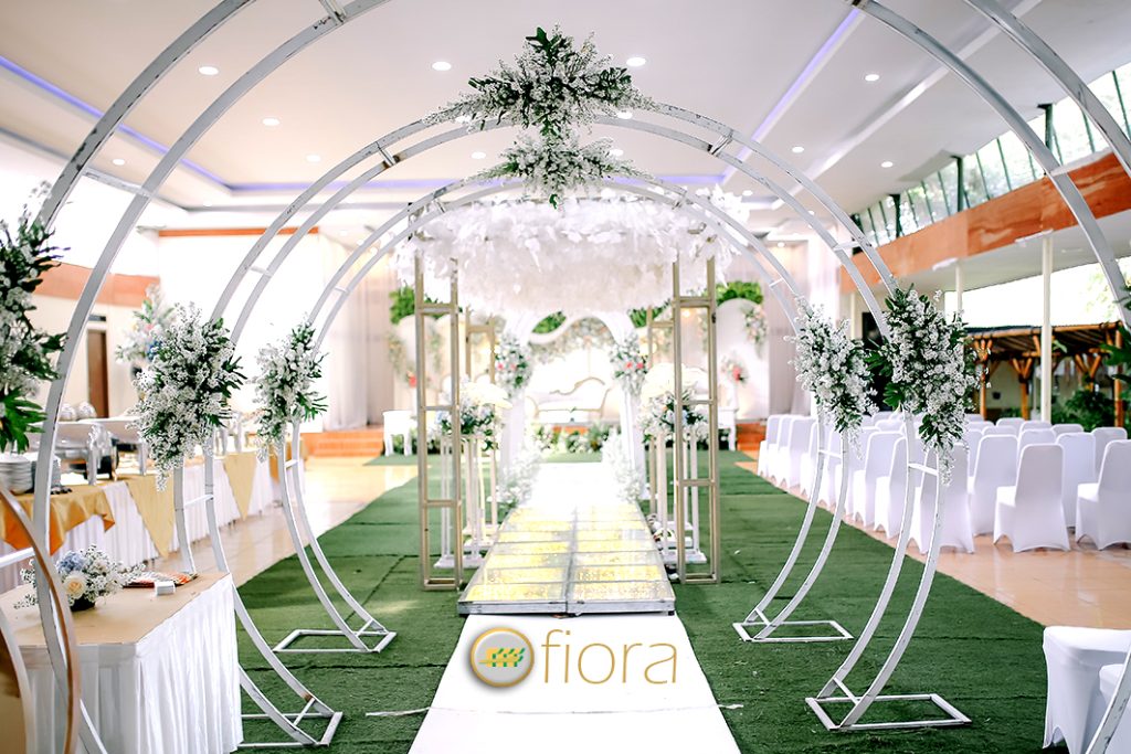 Dekorasi pernikahan saung bogania fiora wedding dekorasi wedding saung bogania dekorasi wedding kong ano - fiora wedding dekorasi weddingaula yon bekang 1 kostrad- fiora wedding dekorasi pernikahan gedung serba guna kebun raya cibinong- fiora wedding