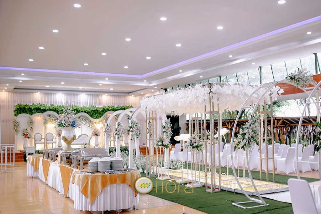 Dekorasi pernikahan saung bogania fiora wedding dekorasi wedding saung bogania dekorasi wedding kong ano - fiora wedding dekorasi weddingaula yon bekang 1 kostrad- fiora wedding dekorasi pernikahan gedung serba guna kebun raya cibinong- fiora wedding